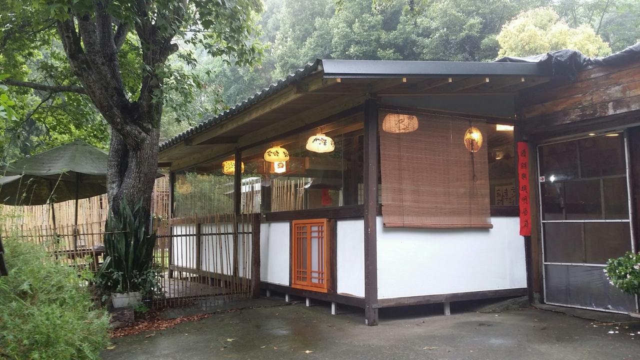 Bright Moon Homestay Dongshi  المظهر الخارجي الصورة